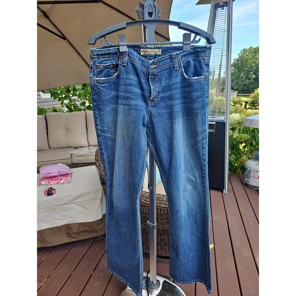 BKE DENIM Wendi Medium Blue Wash Boot Cut Jeans Size 36x33.5 Womens